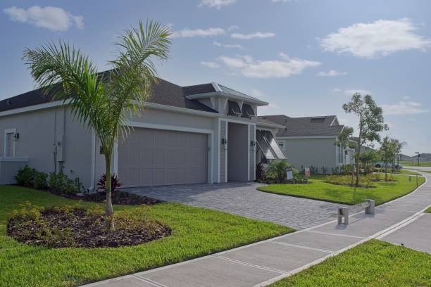 Best Driveway Paving Contractor  in Mooreville, MS